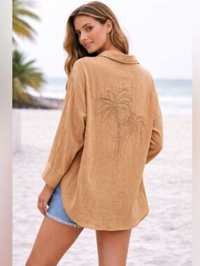 NWT Vintage Havana Meet Me at the Beach Gauze Palm Shirt
